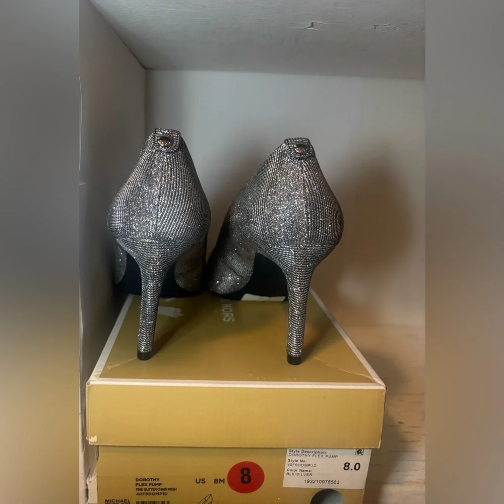 Michael Kors Women's Dorothy Flex Pump Black/Silver Size 8M